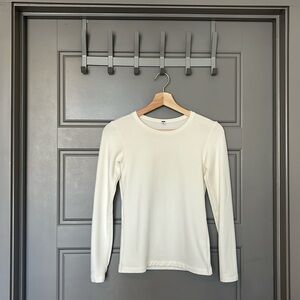 Uniqlo HEATTECH Ultra Warm Crew Neck Long-Sleeve T-Shirt